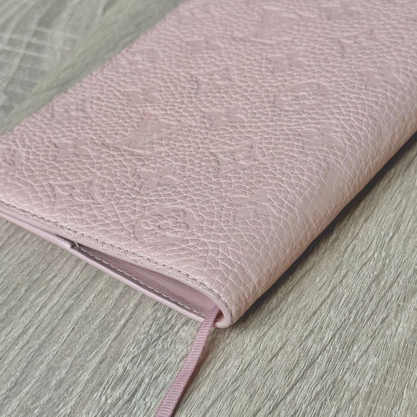 Louis Vuitton Emprinte Monogram Agenda Cover Rose Ballerine