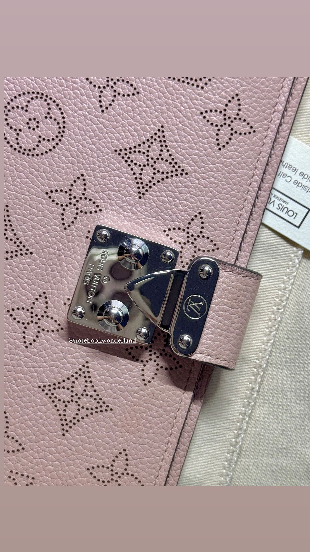 LV Paul Mahina Magnolia Agenda Planner Notebook Cover Pre-owned (has hot stamp)