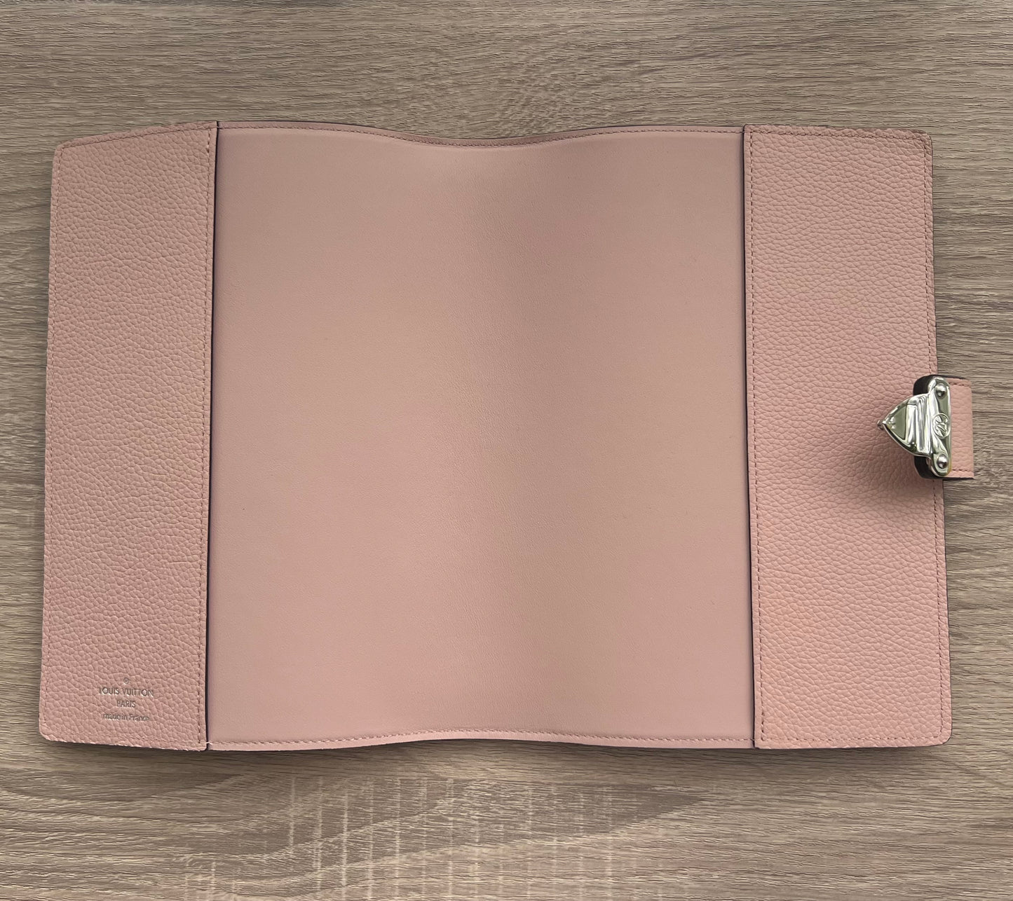 LV Paul Mahina Magnolia Agenda Planner Notebook Cover Pre-owned