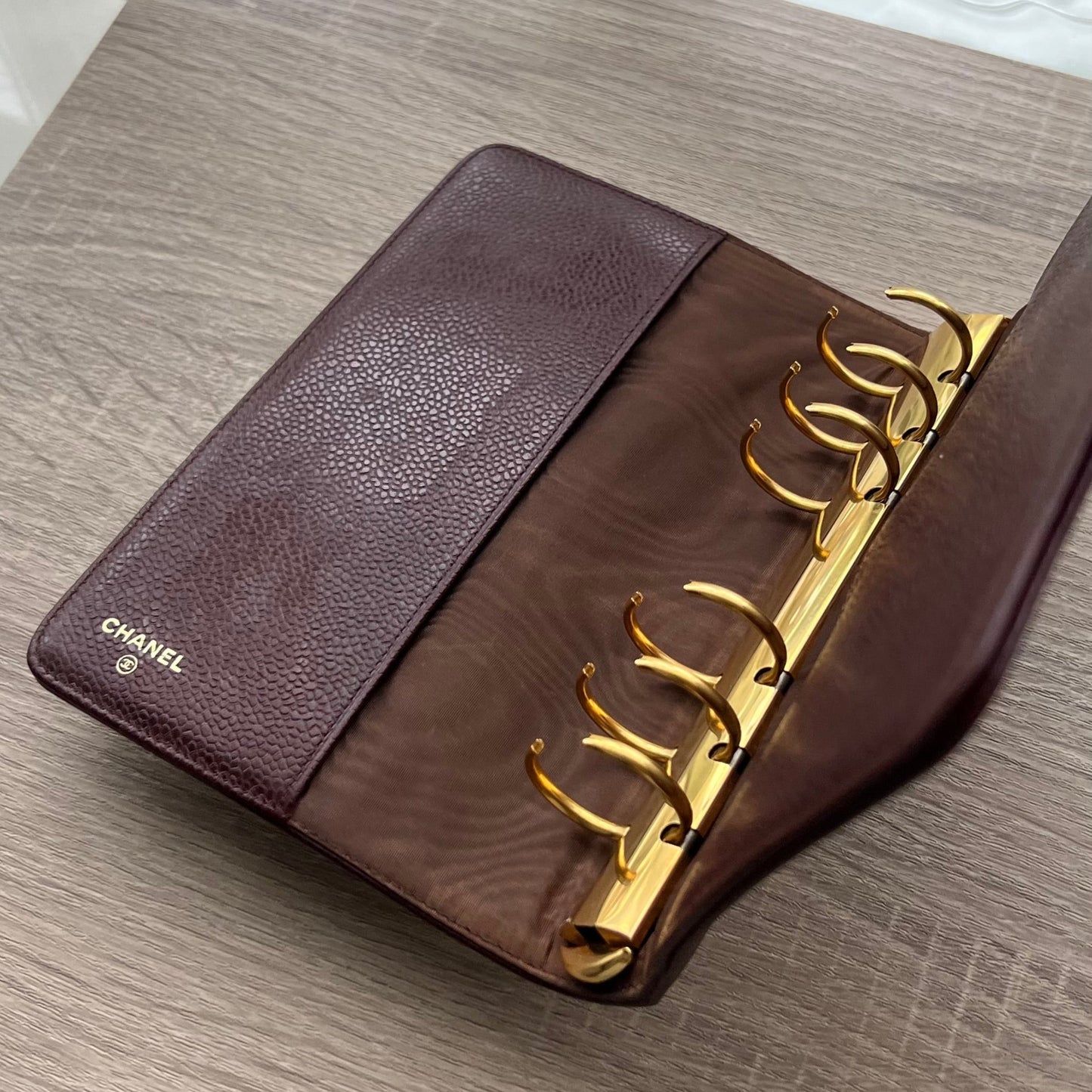 Chanel Timeless CC Black MM Agenda Cover Planner Notebook Cover - Pre-owned
Dimensions: 5" x 7.25" (MM A6 Size)
Brand: Chanel
Color: Black
Material: Caviar Leather