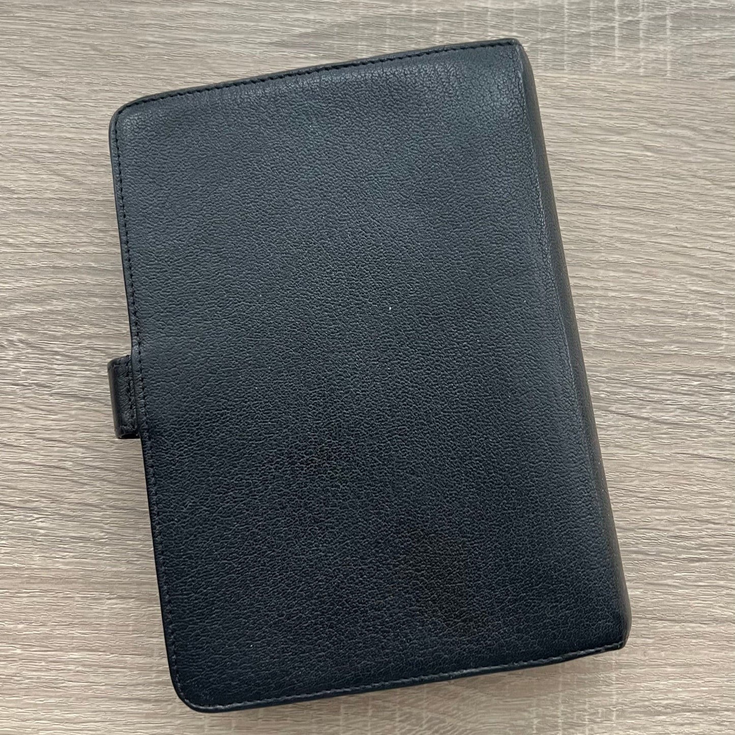 Chanel Classic Logo Clasp Black MM Agenda