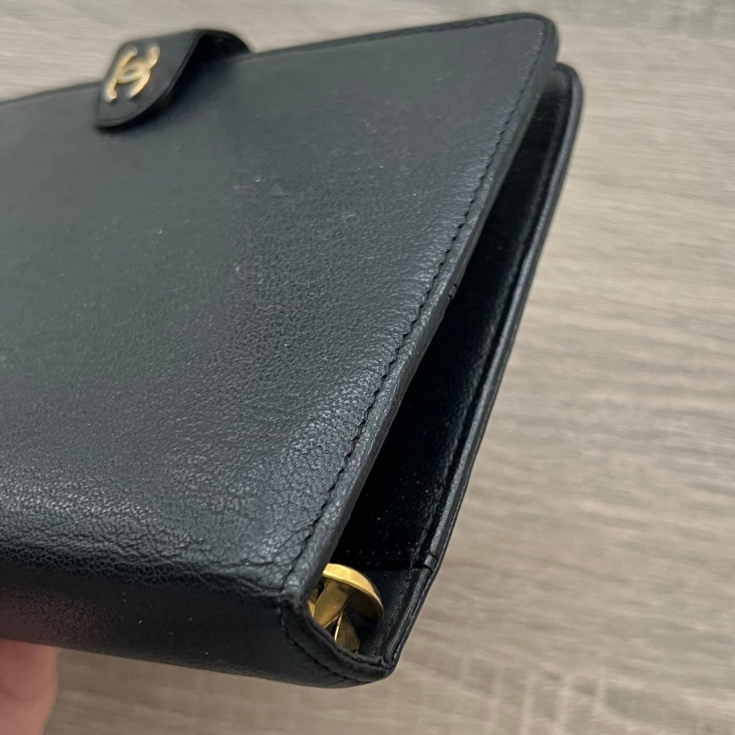 Chanel Classic Logo Clasp Black MM Agenda