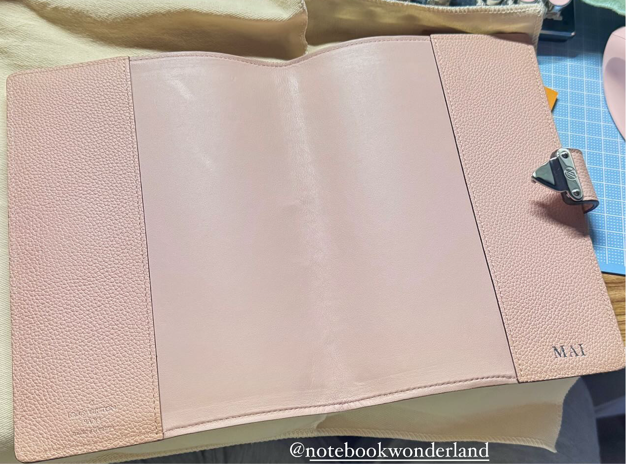 LV Paul Mahina Magnolia Agenda Planner Notebook Cover Pre-owned (has hot stamp)