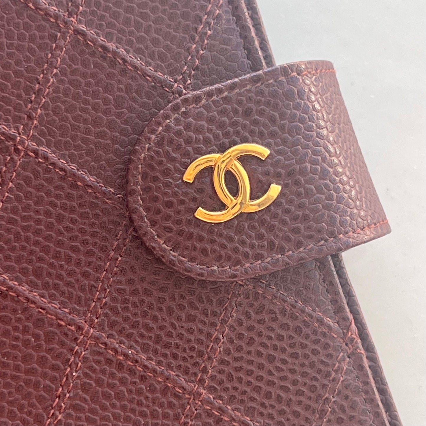 Chanel Matrasse Quilted バーガンディカラー
MM 手帳カバー
