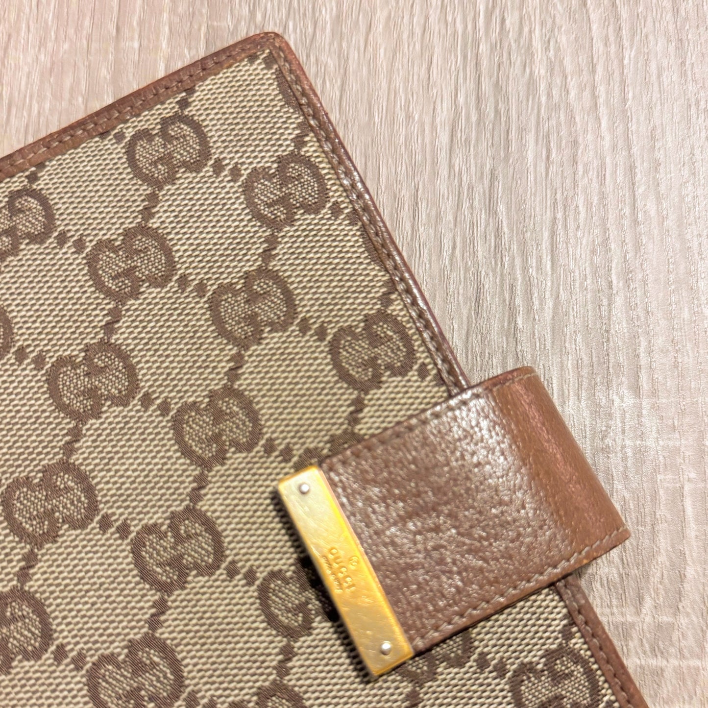 Gucci Monogram Brown MM Agenda