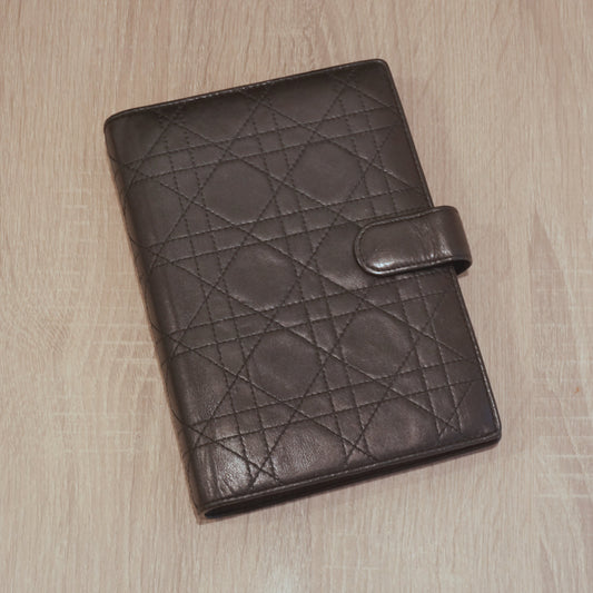 Dior Cannage Quilted Black MM Agenda