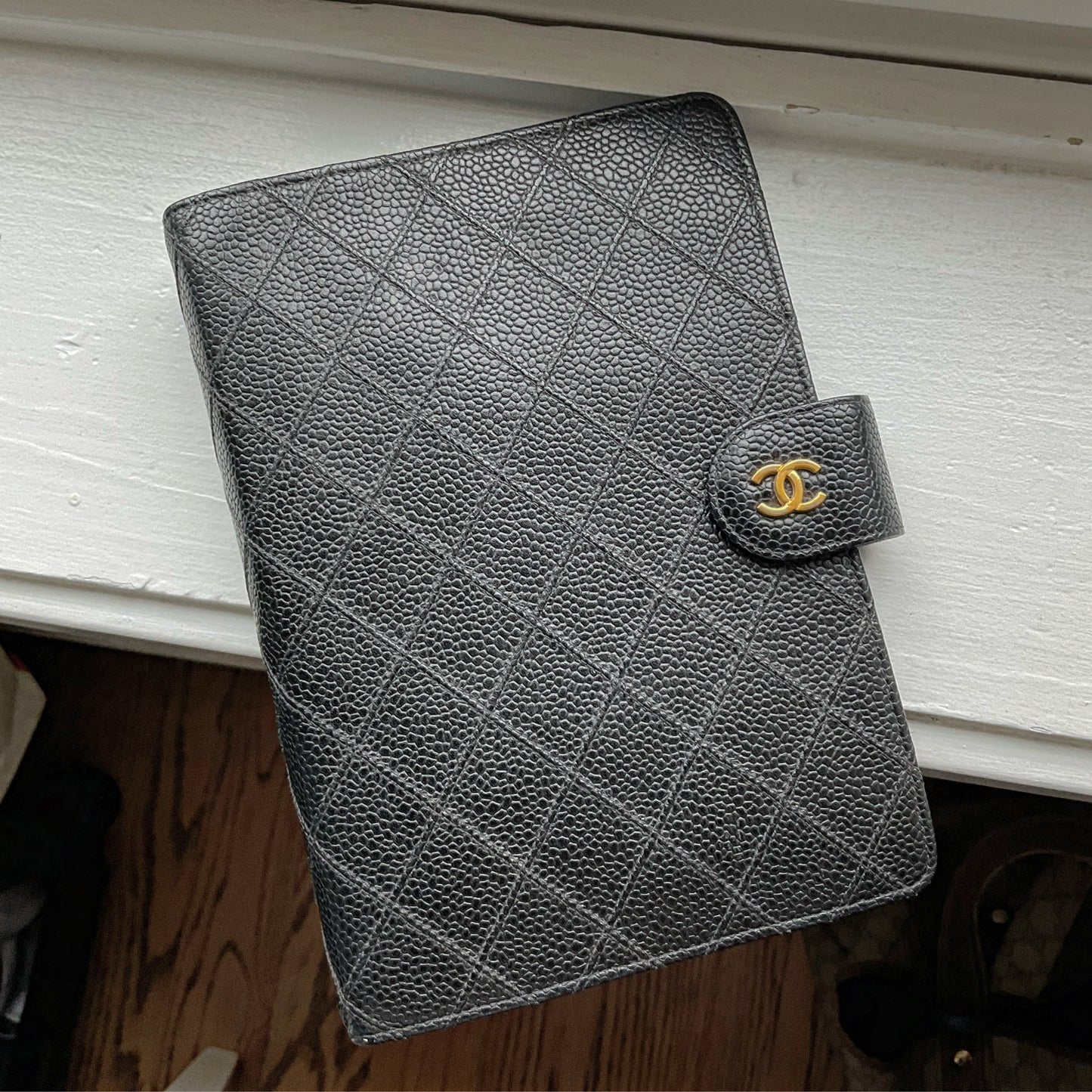 Chanel Matrasse Quilted 黒色 MM 手帳カバー