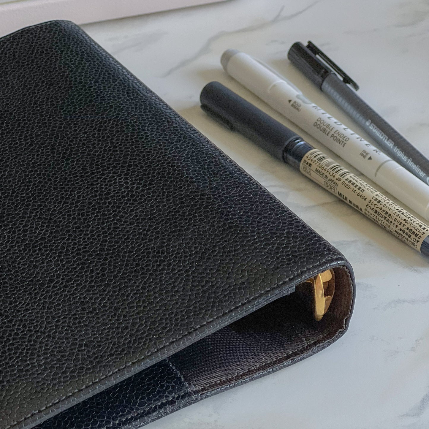 Chanel Timeless CC 黒色 MM 手帳カバー