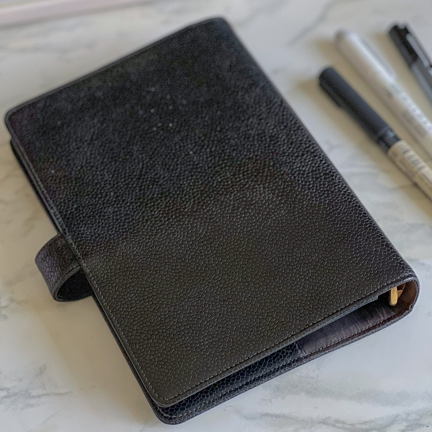 Chanel Timeless CC 黒色 MM 手帳カバー