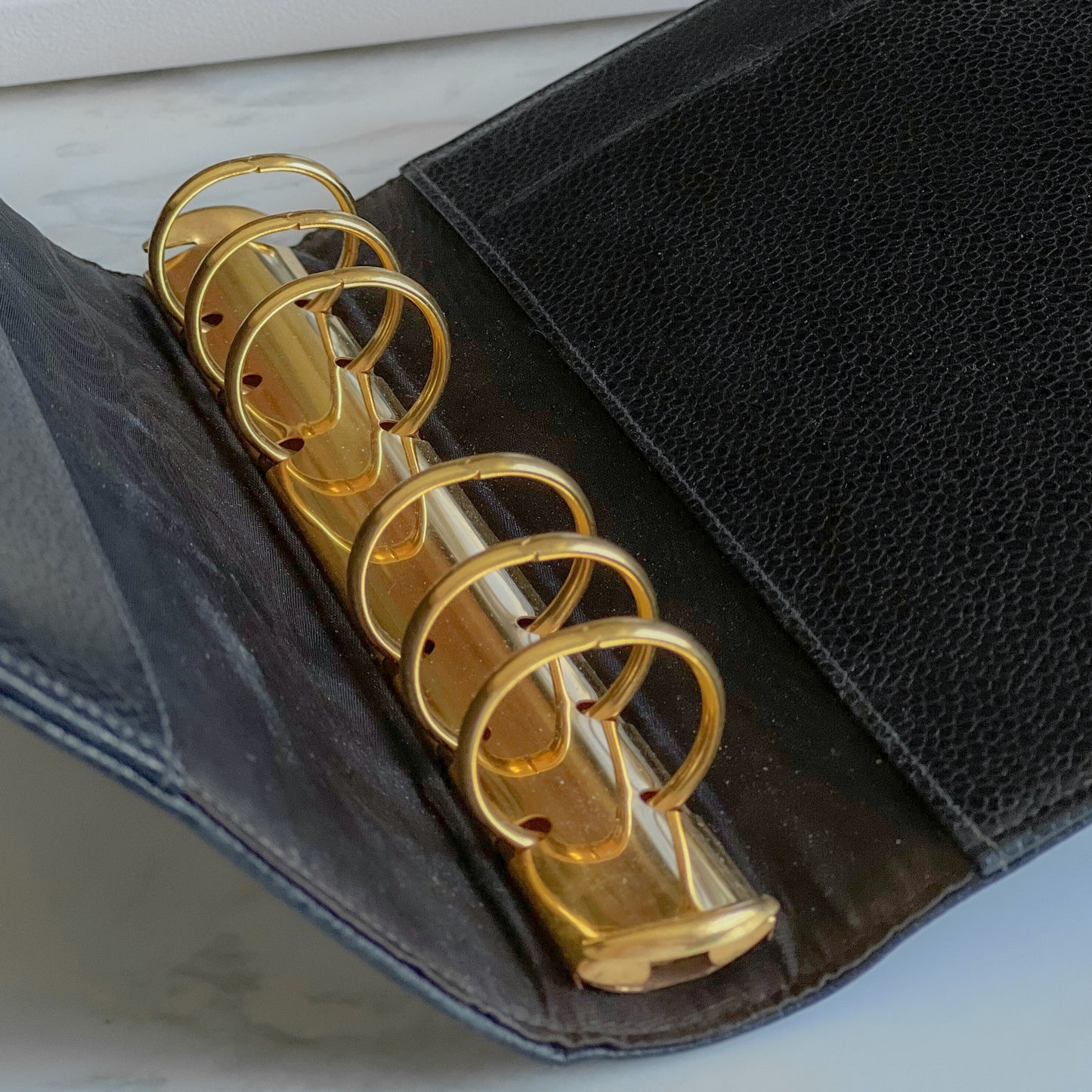 Chanel Timeless CC 黒色 MM 手帳カバー