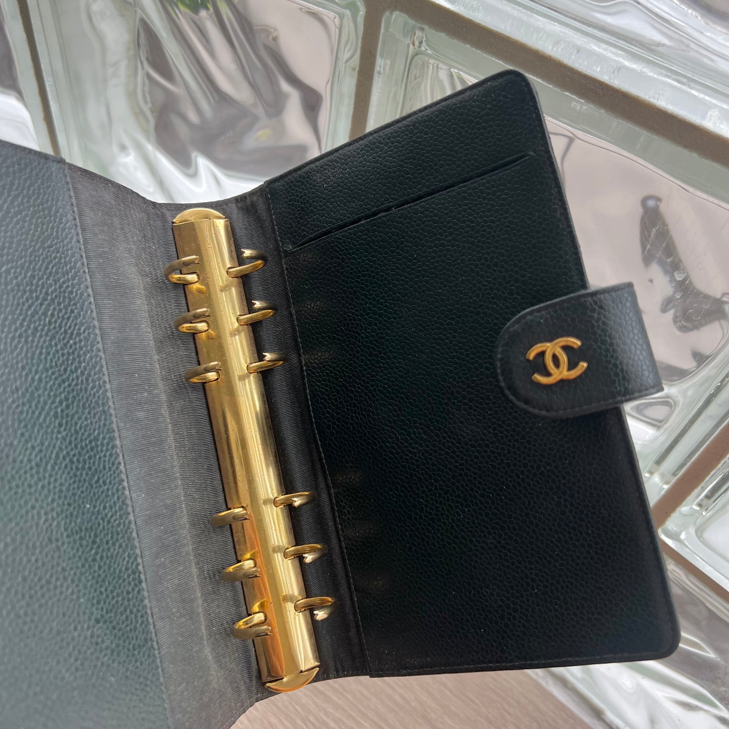 Chanel Matrasse Quilted 黒色 MM  手帳カバー