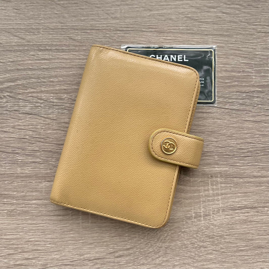 Chanel Classic Gold Medal Beige PM Agenda