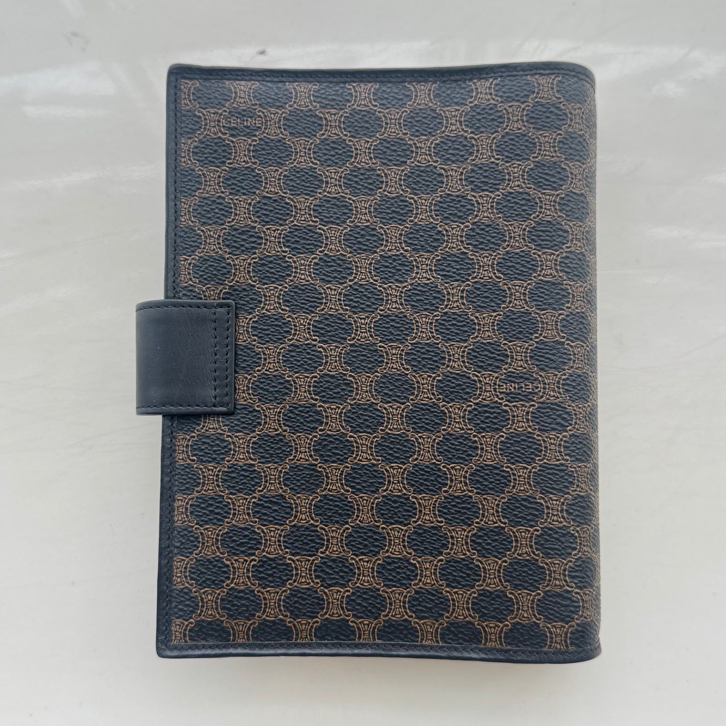 Celine Triomphe Dark MM Agenda