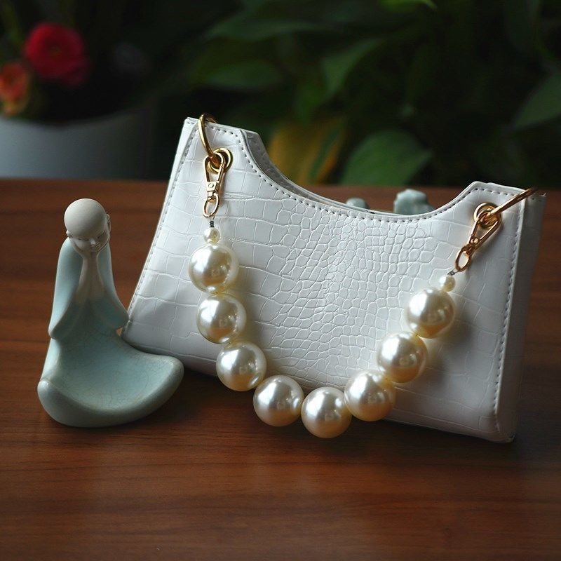 Flat Hook Pearl Strap