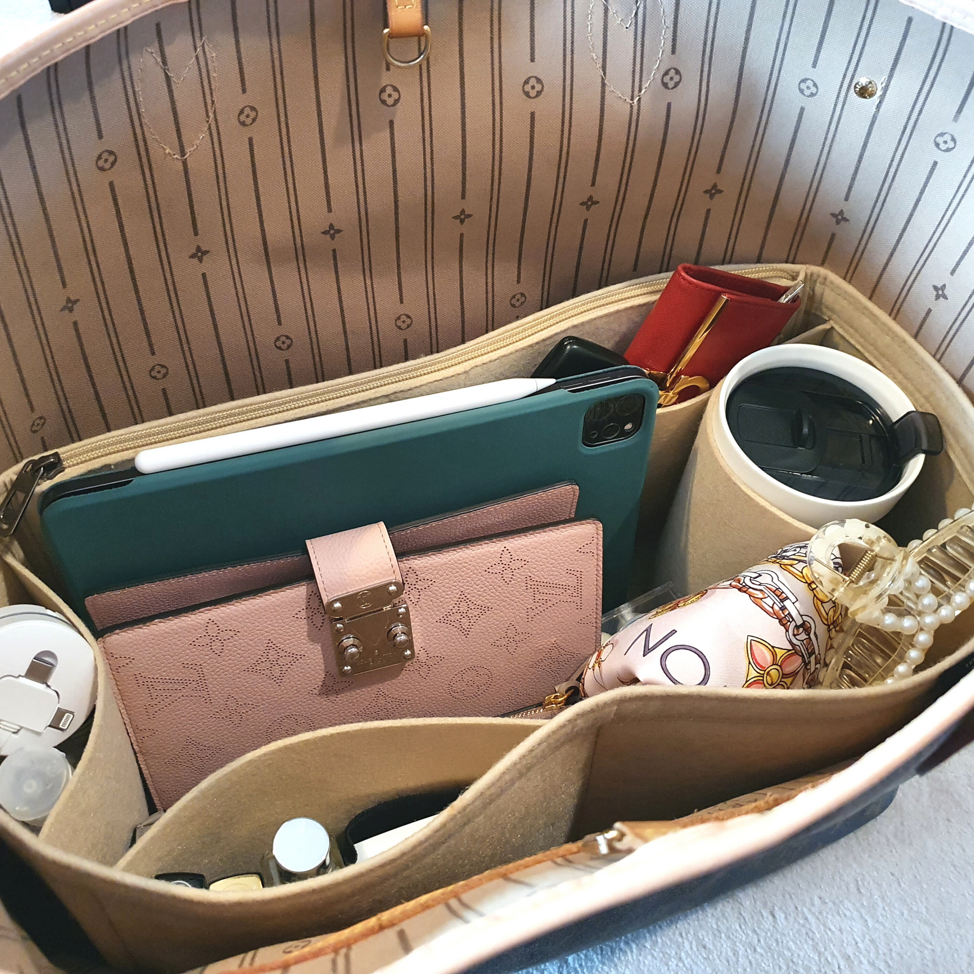 Organizer/shaper for Neverfull MM / Purse NOT Included / Snug
