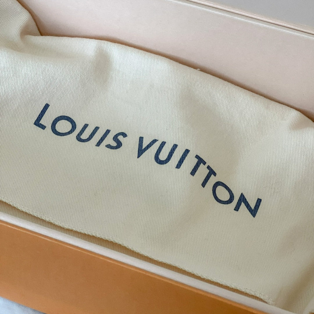 Shop Louis Vuitton MAHINA 2020 SS Paul Notebook Cover (GI0396) by CARIOCCO